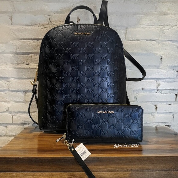 Michael Kors Dallas Medium Backpack + Wallet in Black Embossed NWT - Picture 1 of 9